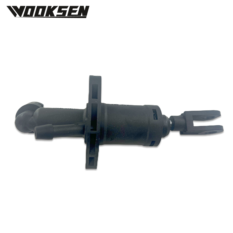 241111493 Главный цилиндр сцепления