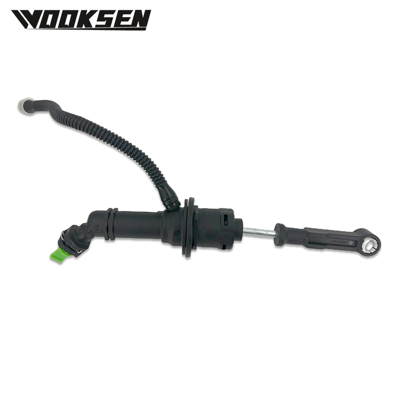 306104118R Главный цилиндр сцепления